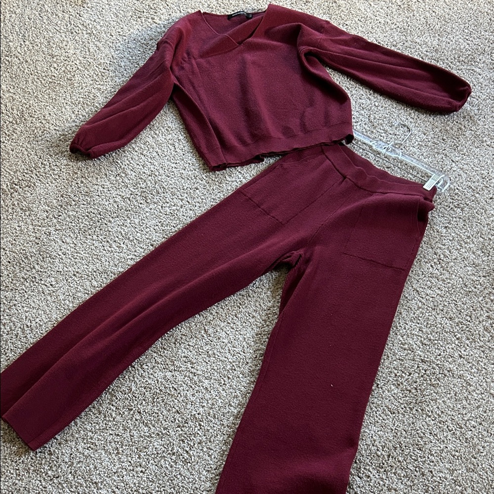Elegant Burgundy Pantsuit for Women